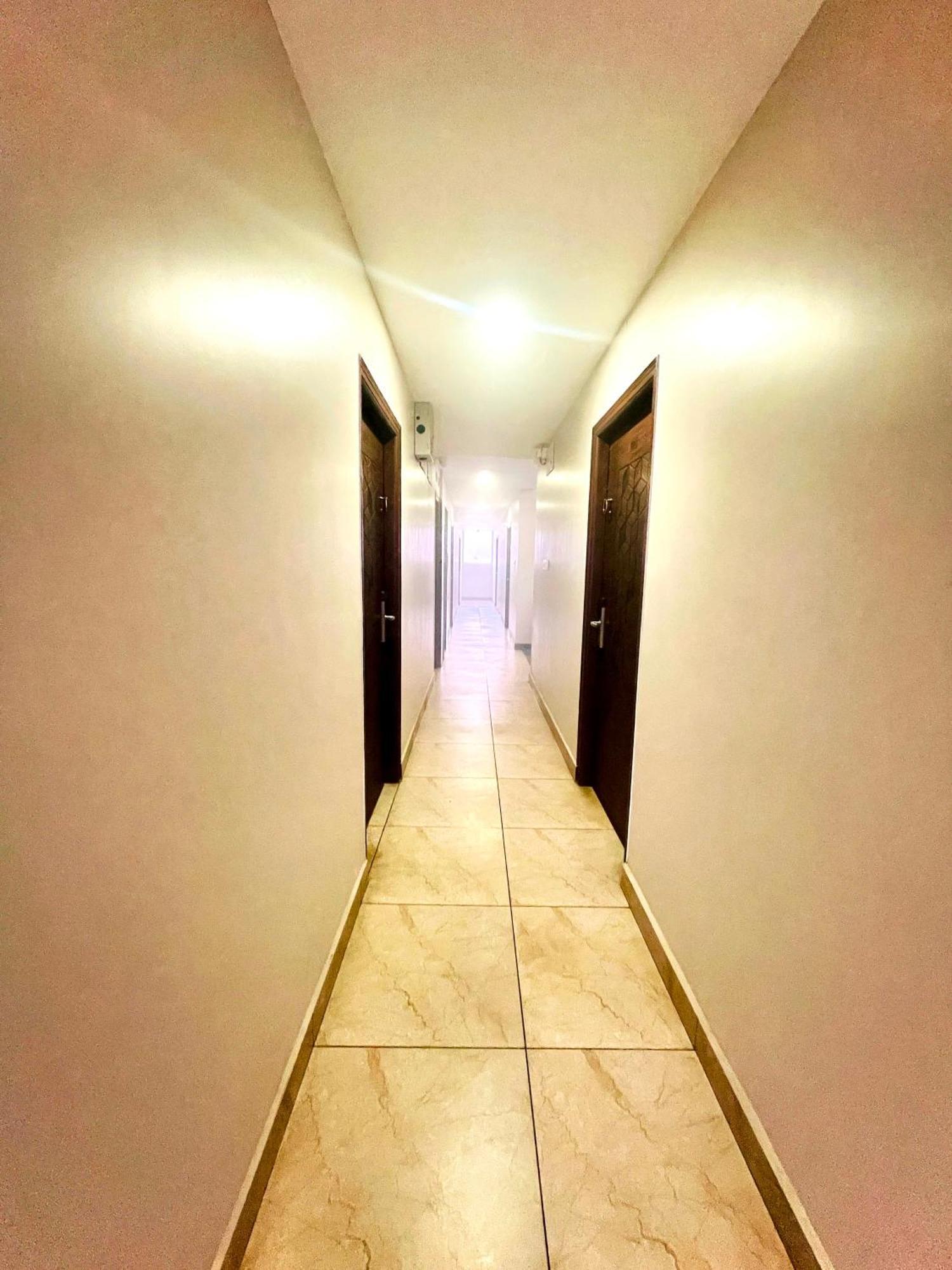 Aura By Agira Hotels Yelahanka エクステリア 写真