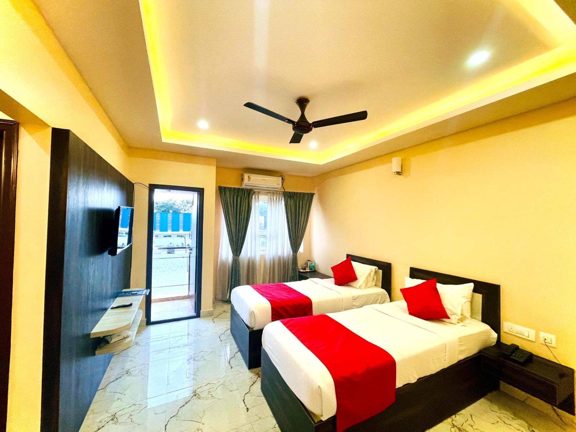 Aura By Agira Hotels Yelahanka エクステリア 写真