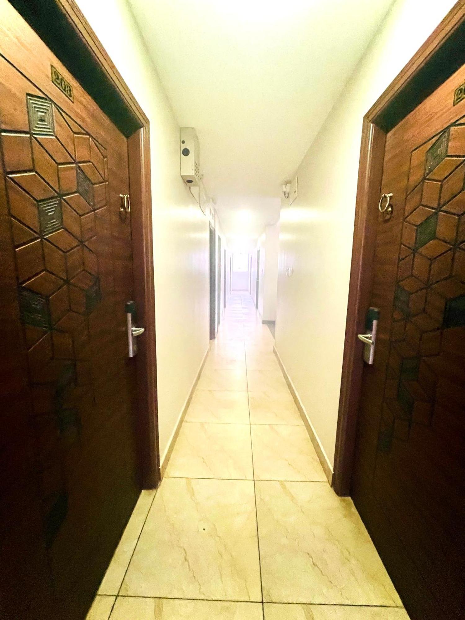 Aura By Agira Hotels Yelahanka エクステリア 写真