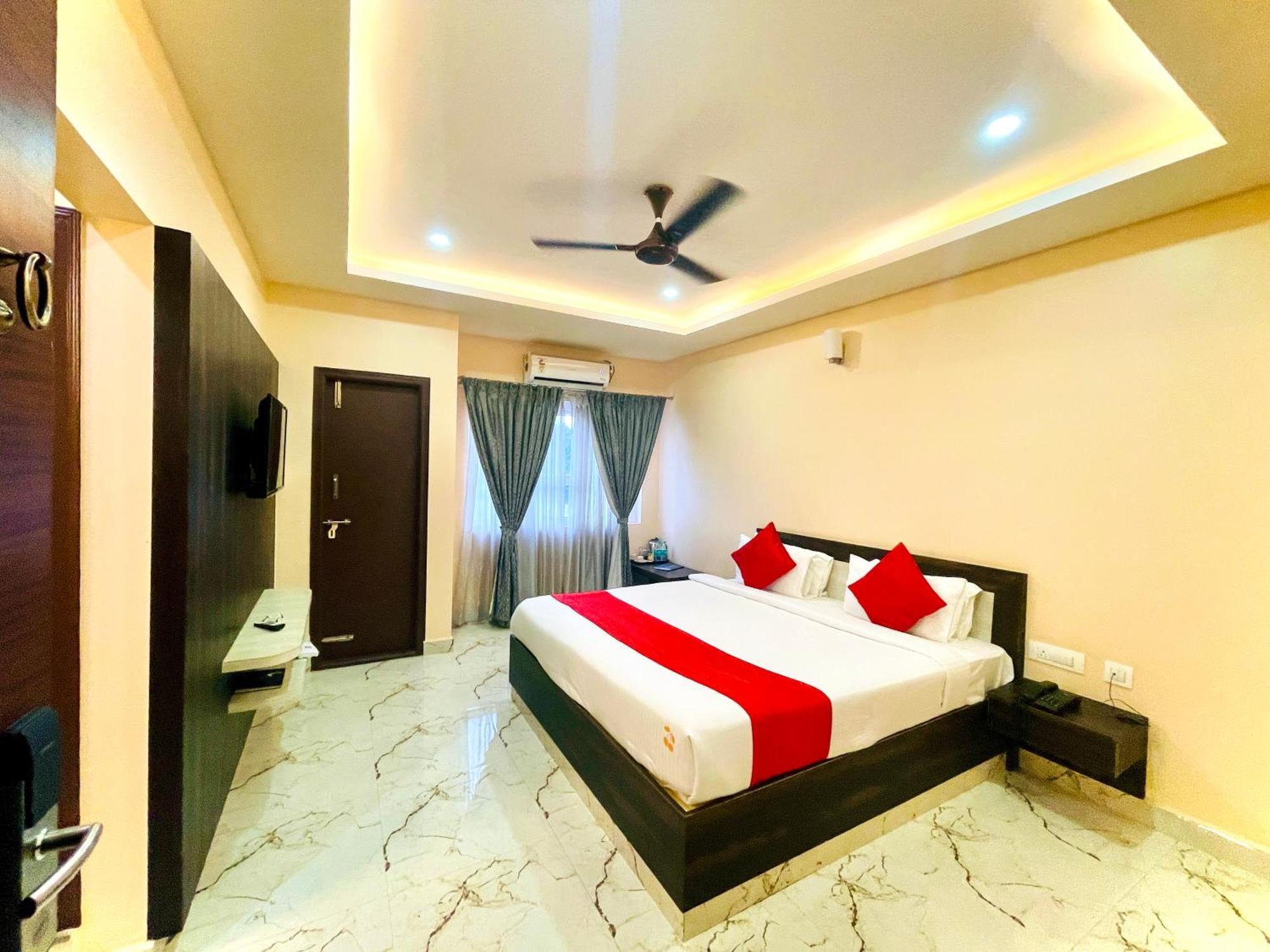 Aura By Agira Hotels Yelahanka エクステリア 写真