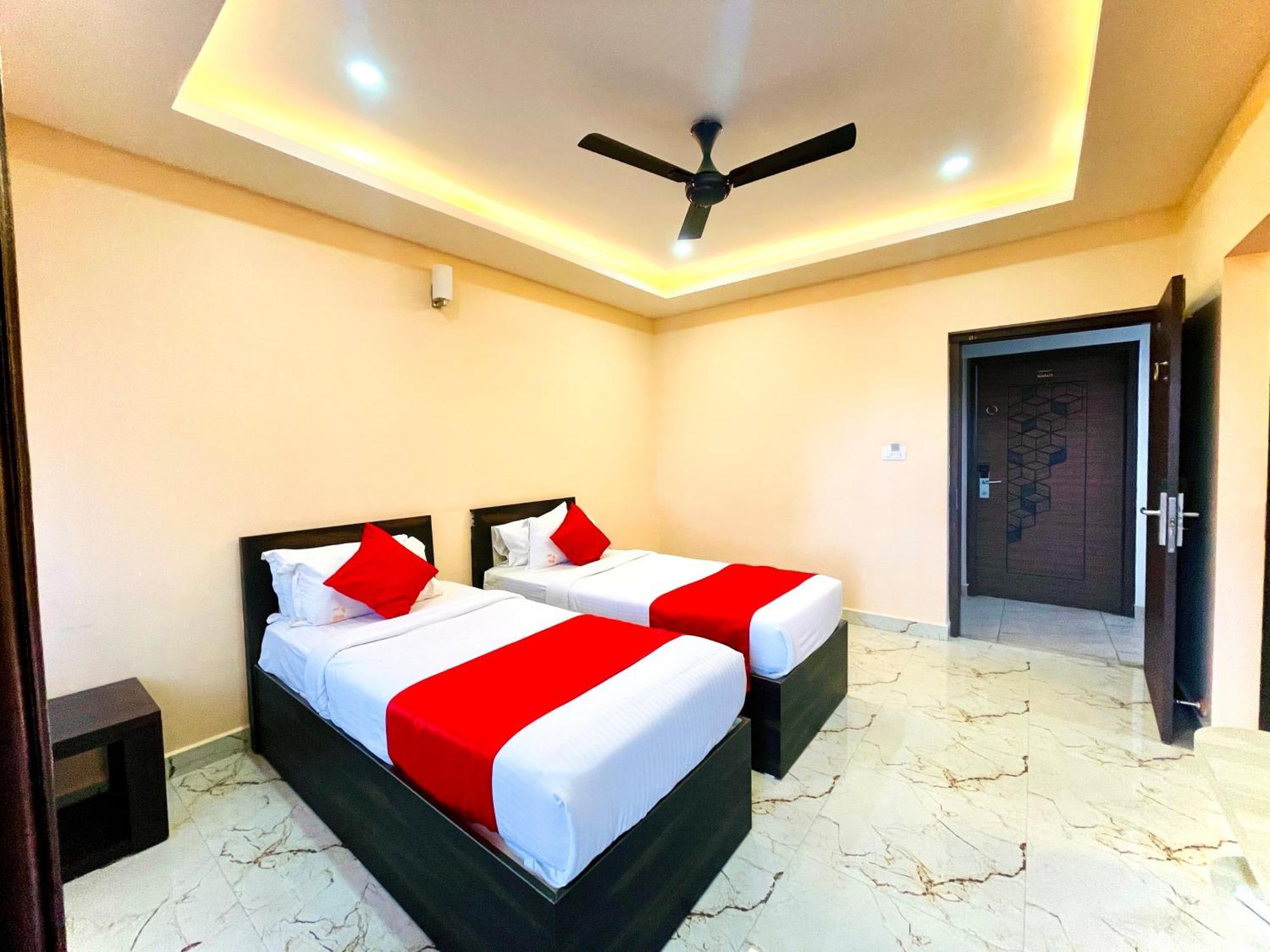 Aura By Agira Hotels Yelahanka エクステリア 写真