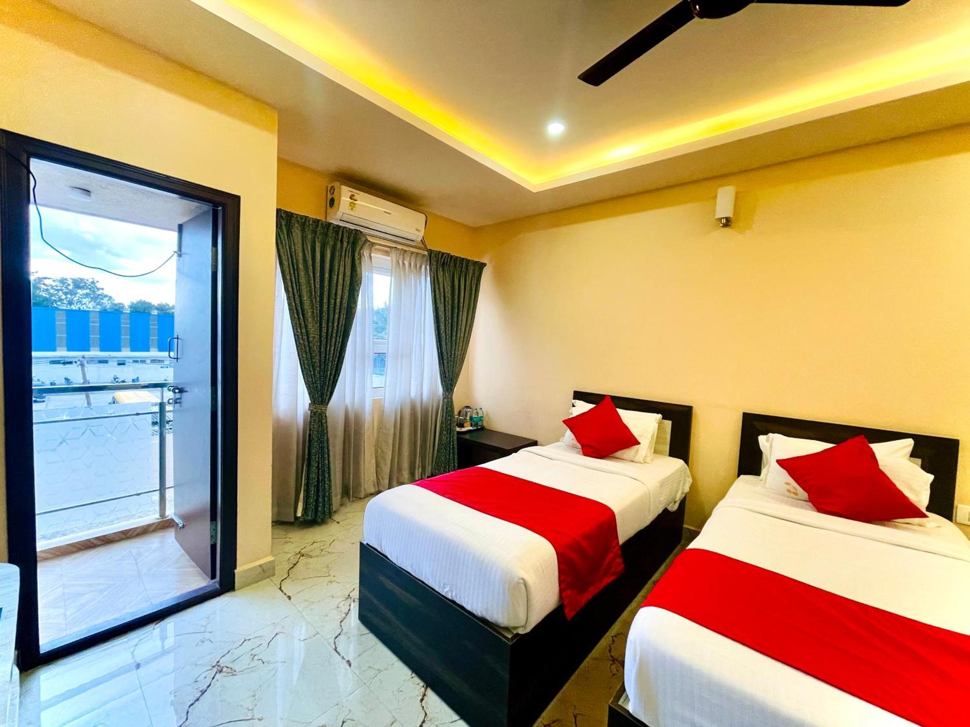 Aura By Agira Hotels Yelahanka エクステリア 写真