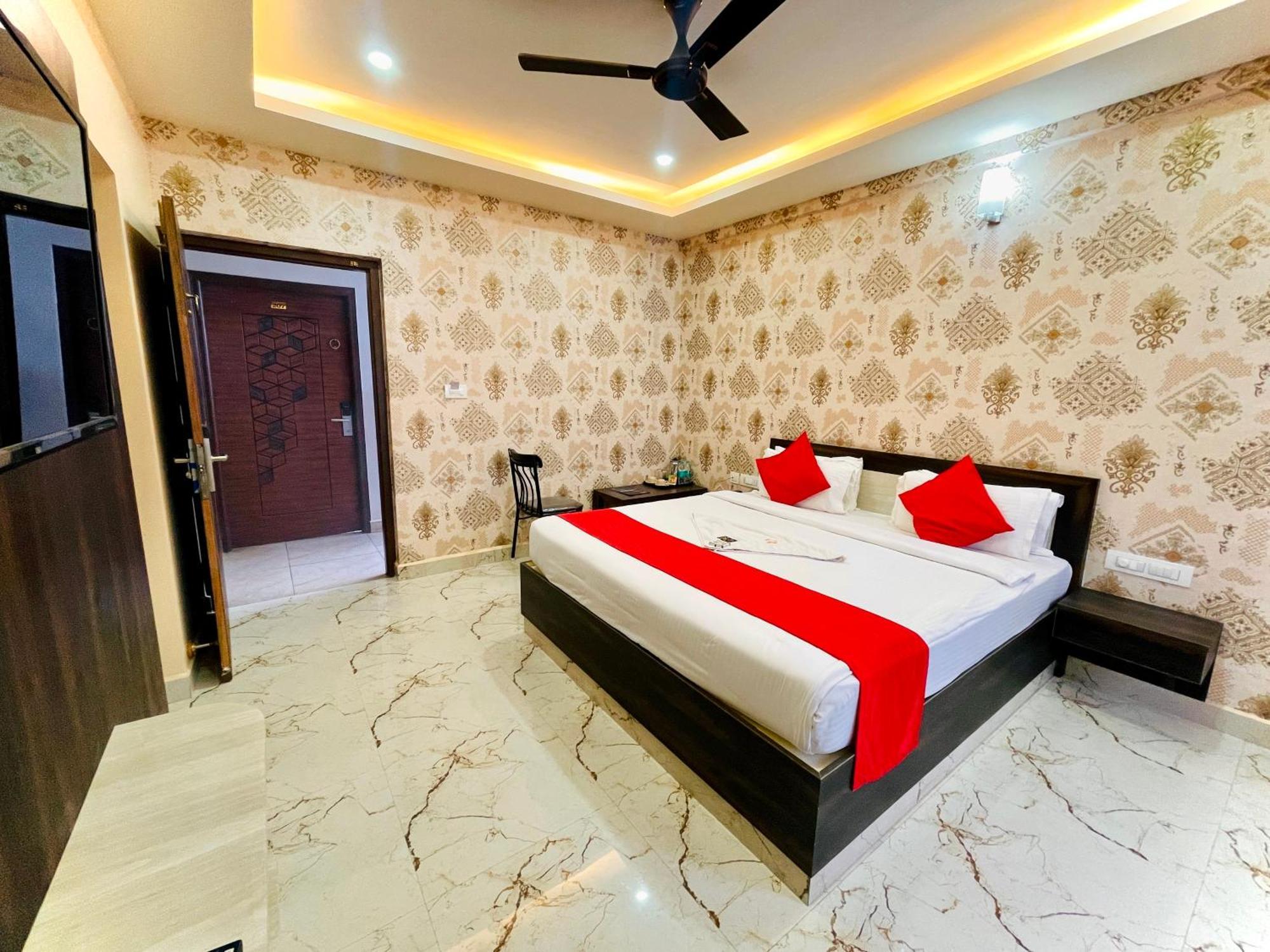 Aura By Agira Hotels Yelahanka エクステリア 写真